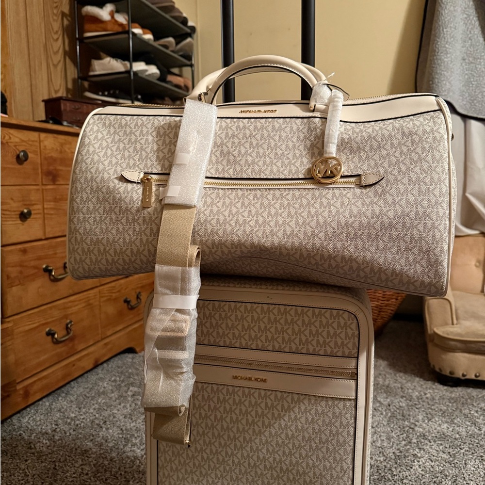Michael Kors Cream Multi Trolley and duffle bag - Picture 1 of 14